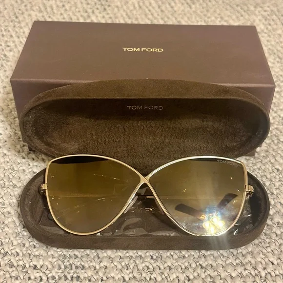 Tom Ford Astuccio Rigido B8 Sunglasses TOM FORD KIT ASTUCCIO RIGIDO / Sunglasses / Wellington  main image 4